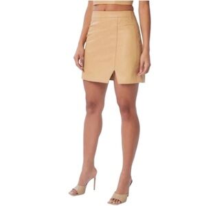 NWT LITA BY CIARA Lamb Leather Skirt in Iced Coffee, Size 10
